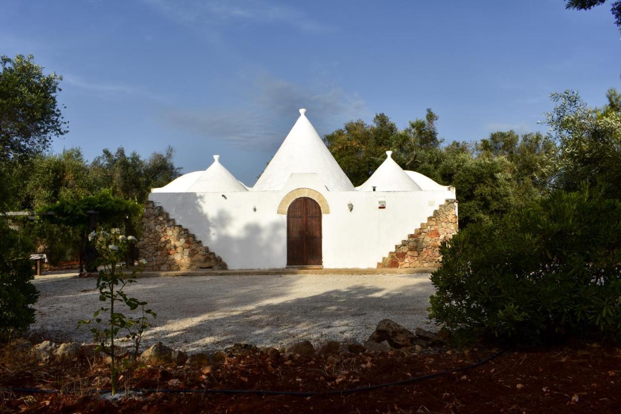 Trulli Monte Madre Villa San Vito dei Normanni Buitenkant foto
