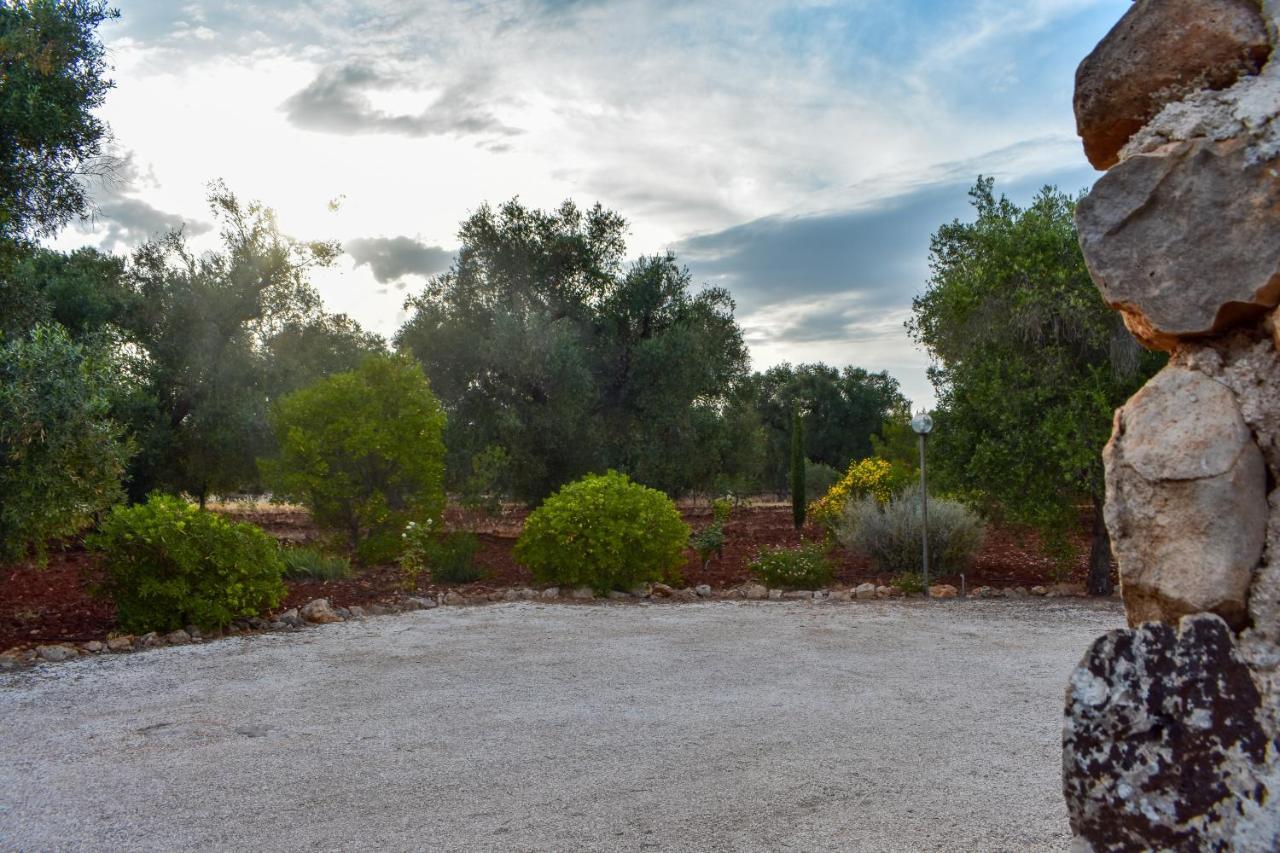 Trulli Monte Madre Villa San Vito dei Normanni Buitenkant foto