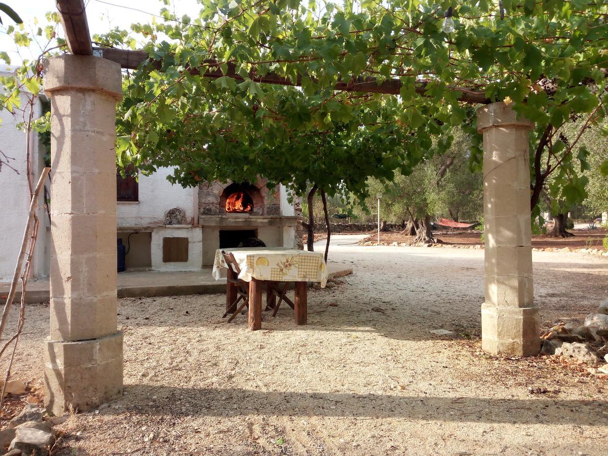 Trulli Monte Madre Villa San Vito dei Normanni Buitenkant foto